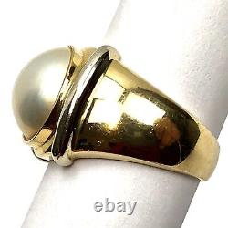14k, Solid Yellow Gold Mabe Pearl Ring Signed SKAL Size 7, 7.72 Grams
