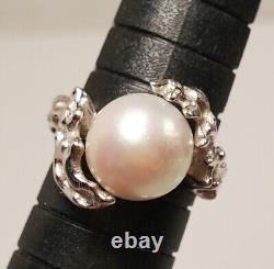 14k White Gold Pearl Ring with Coral Branch Design 4.65 grams Size 5.25