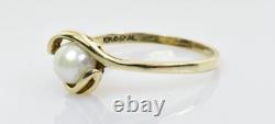 Petite Pearl Ring 10k Yellow Gold 5.5mm Size 7.5