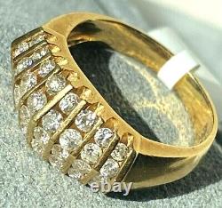 Bague vintage en or jaune 18 carats sertie de diamants en canal de 5,25 carats, de forme angulaire géométrique inhabituelle